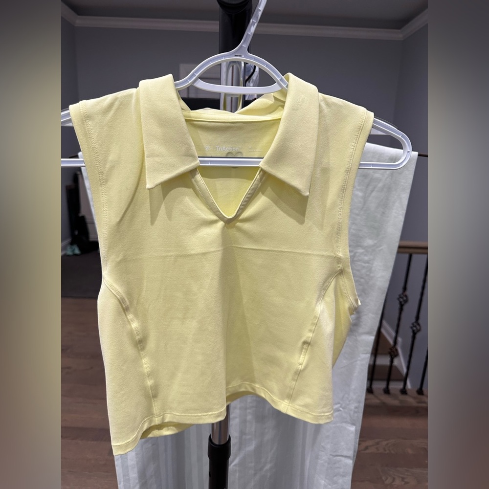Aritzia tennis top